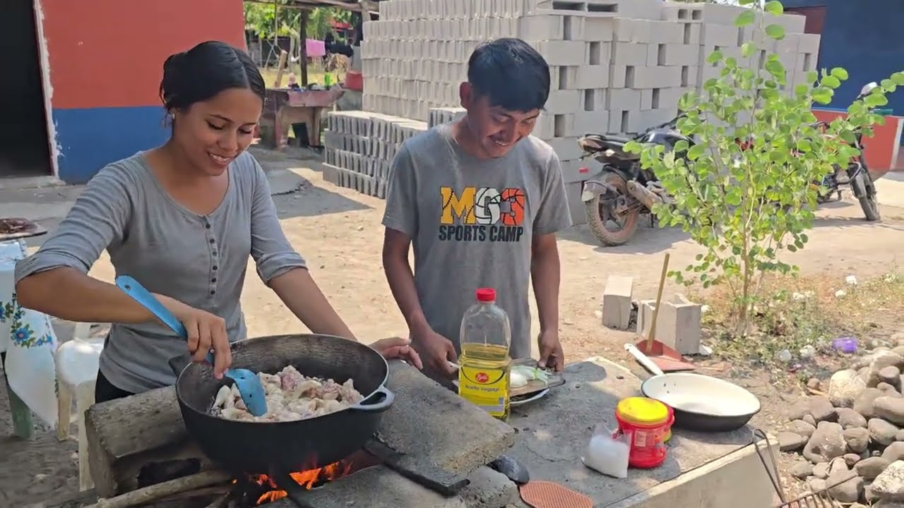 Dayana Cocinando Con Su Nuevo Amor