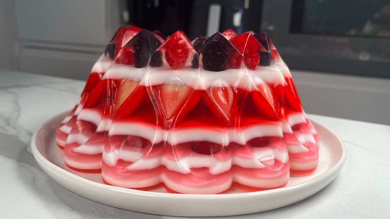 most aesthetic jelly I have ever made 🍒🥭🍓