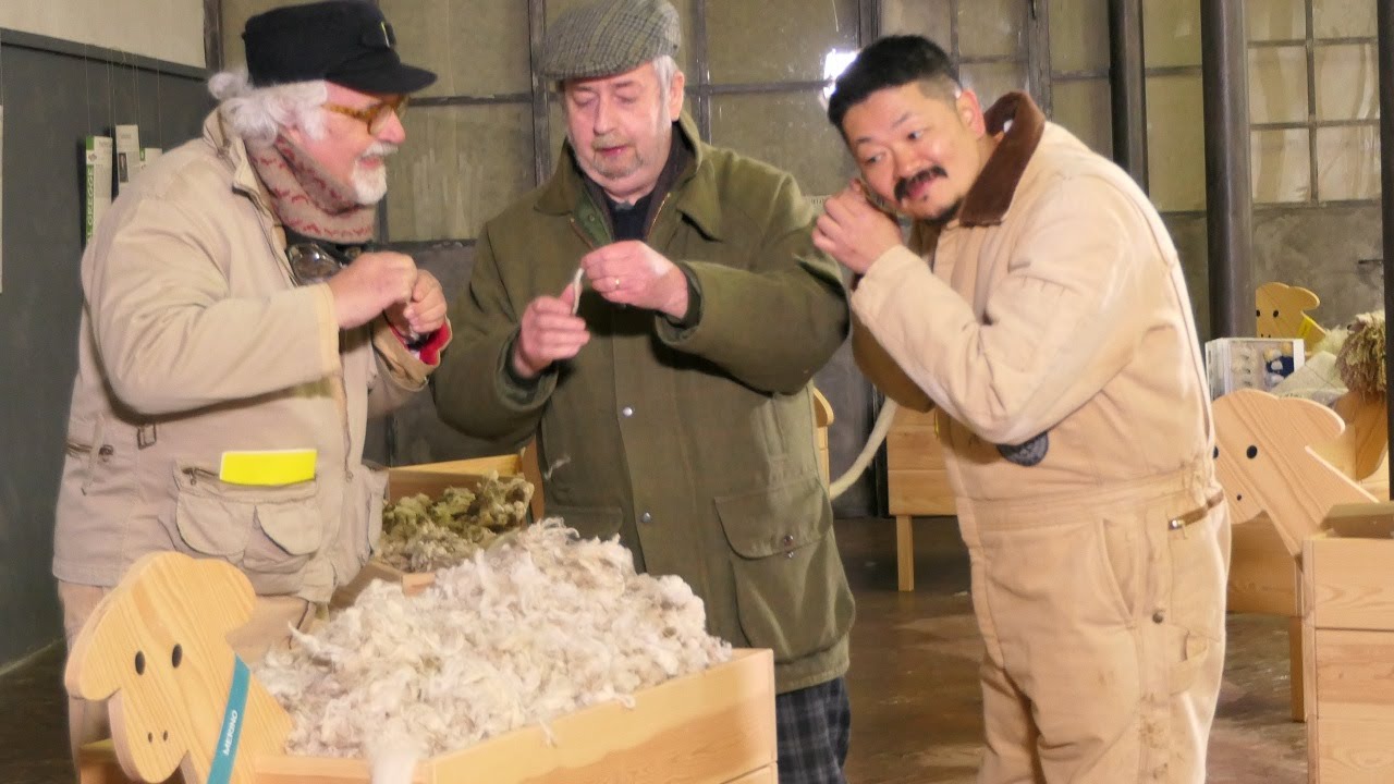 Slow Tour Padano: Patrizio Roversi e Chef Hiro incontrano Nigel Thompson fondatore di Wool Company