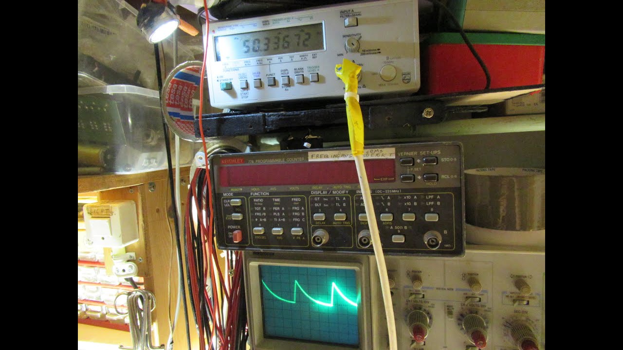 Ramp oscillator (Sawtooth Oscillator) for 30 Hz - 43 KC made with a 555 Chip, demo & schematic