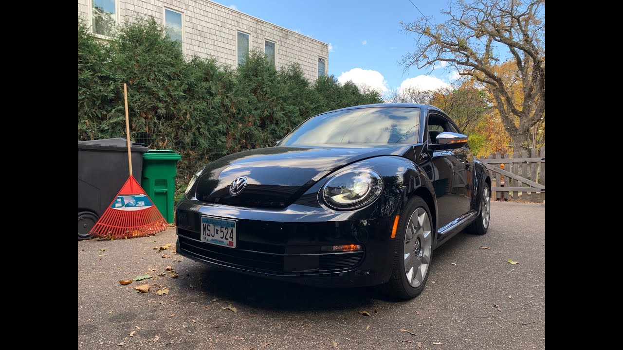 2013 Volkswagen Beetle Fender Edition Start up, walkaround, and tour (Black-Black)