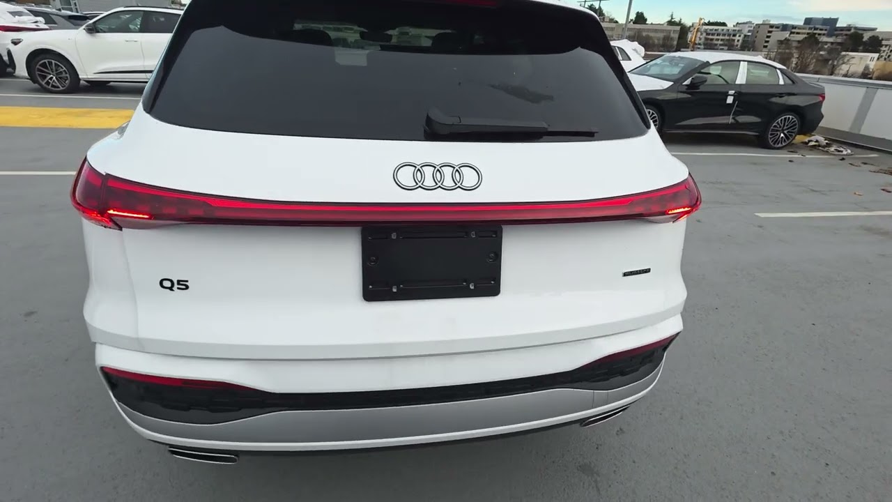 2025 Audi Q5 Technik quattro AWD #talk2todd #audivictoria #toddtalksautos 