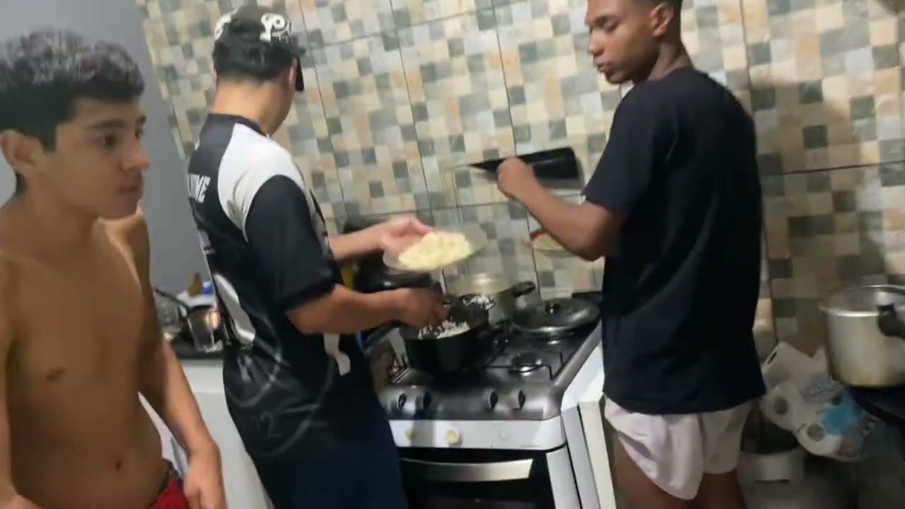 MARQUES FEZ O GUINACK SERVI A COMIDA 🥘 DELE