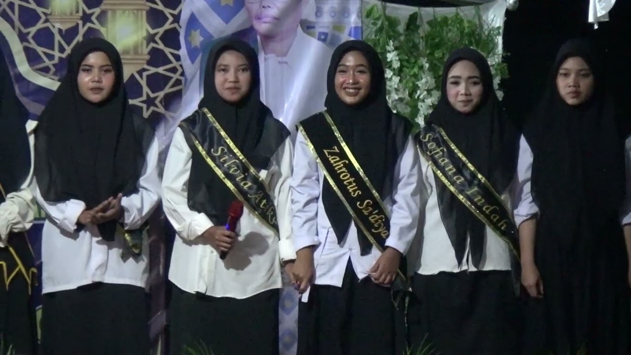 PENAMPILAN SANTRI PENGHAFAL KITAB - HAFLATUL IMTIHAN 2025 YAYASAN DARUL ISTIQOMAH  - TIRIS RANUAGUNG