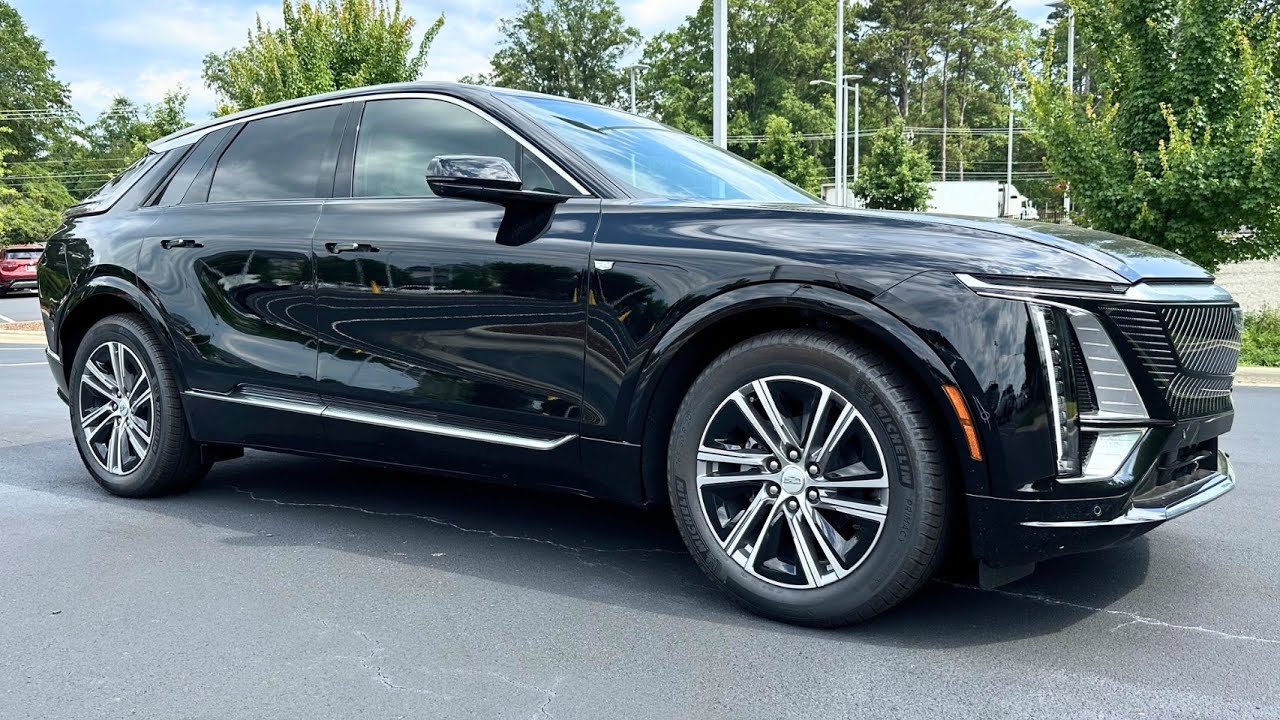 2024 Cadillac Lyriq Luxury 2 Review And Features