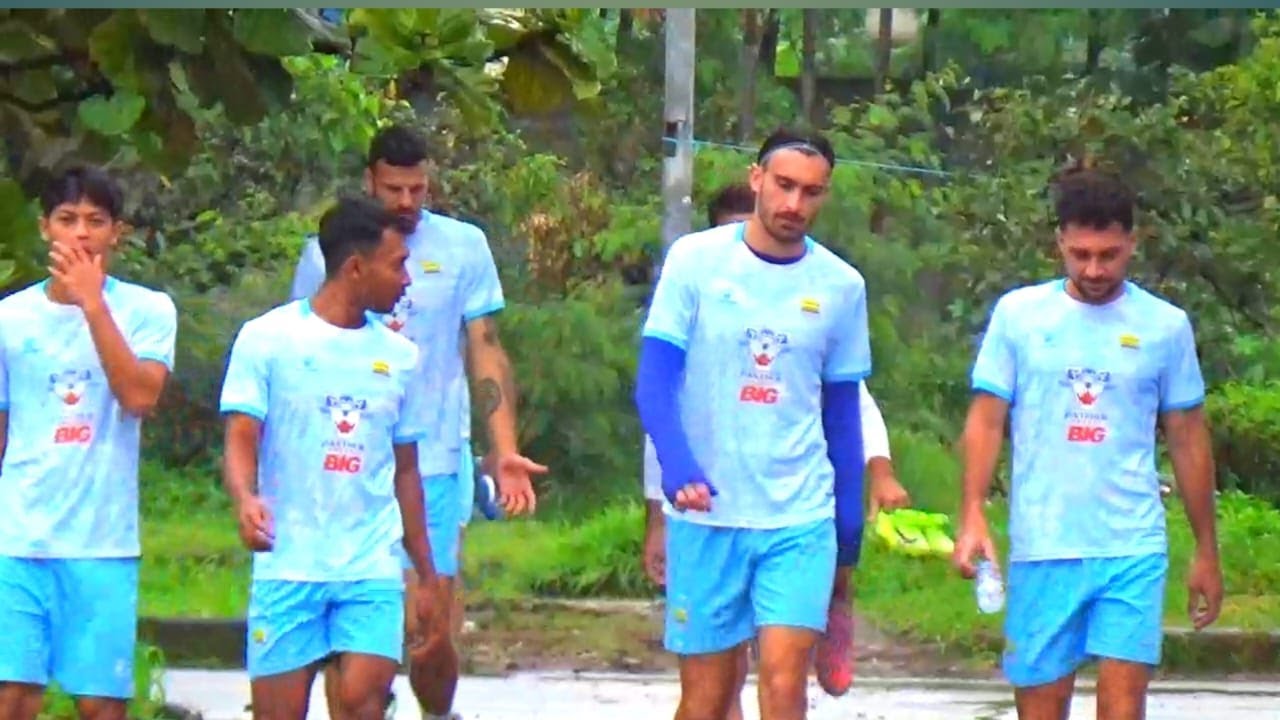 H - 4 Lawan PSBS Biak ‼️ Skuad Persib Genjot Latihan