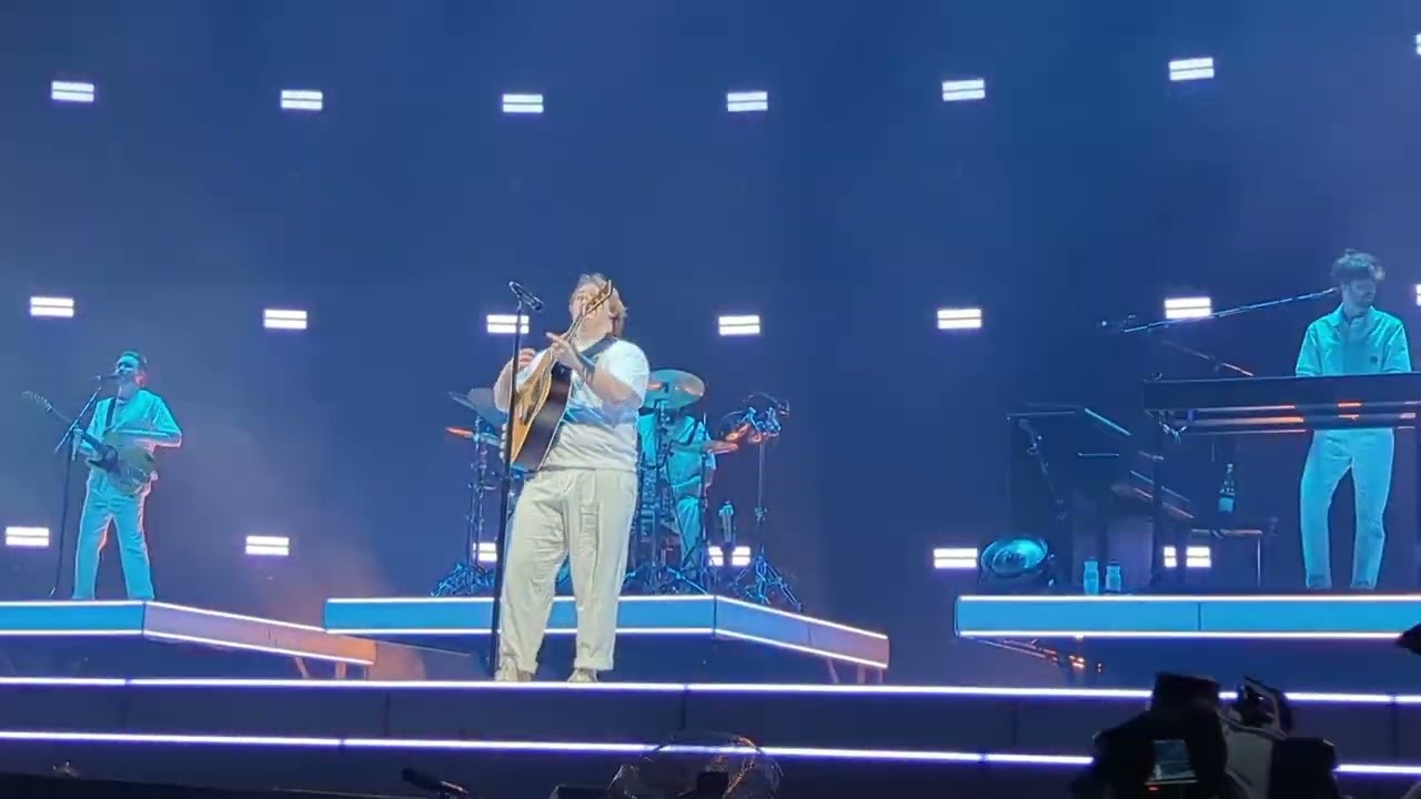 Lewis Capaldi - Heavenly Kind of State of Mind - Prague (17.02.2023)