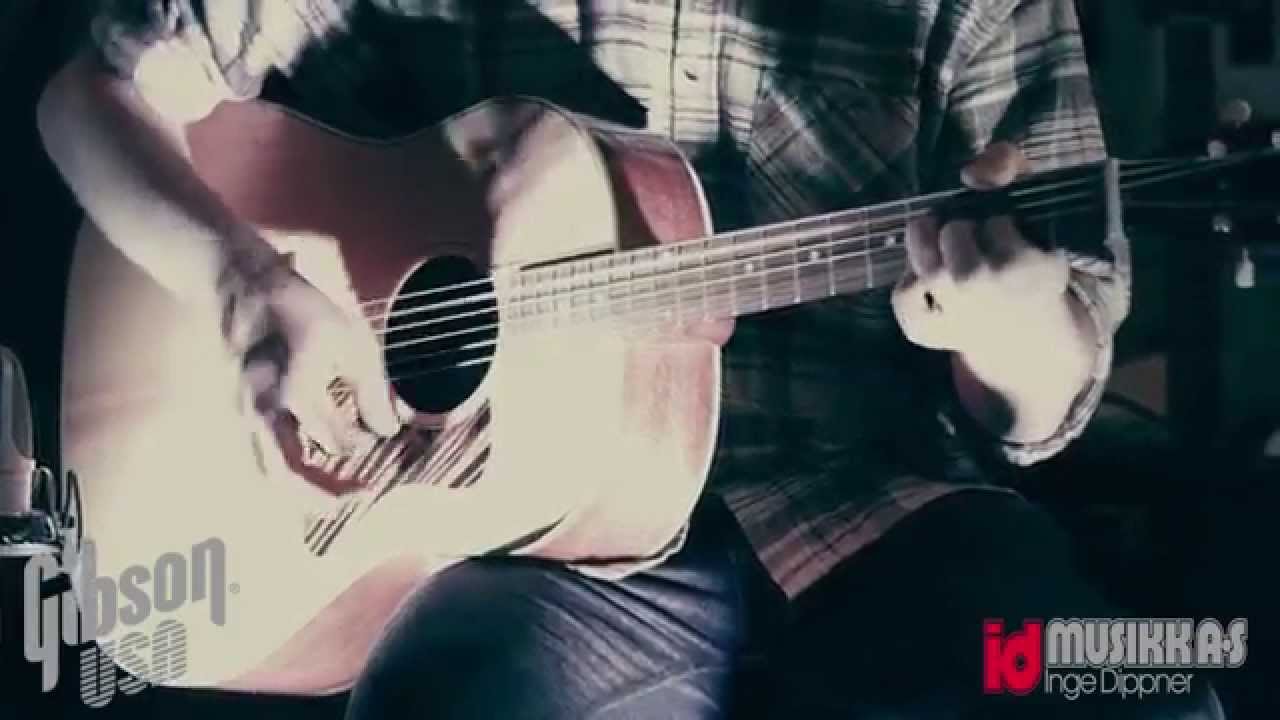 ID Musikk - Larrivée D-09RE // Martin D-35 // Gibson J-35