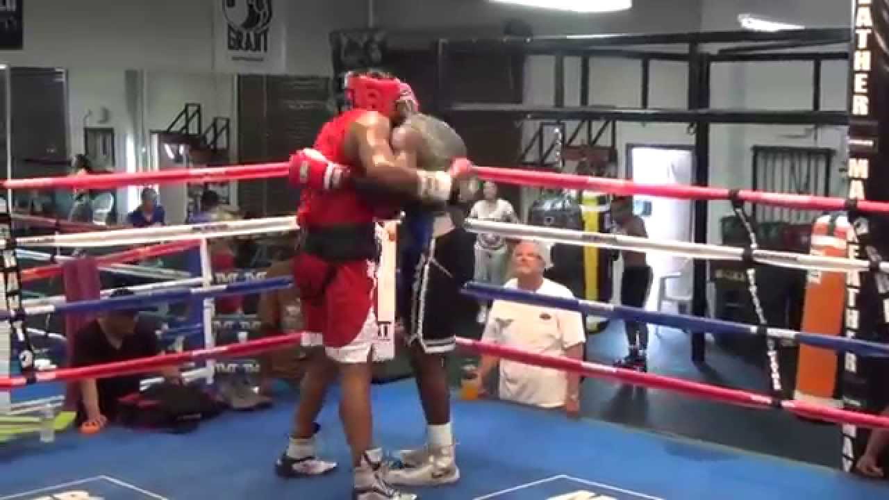 Michael Hunter spars Andrew Tabiti at the Mayweather Boxing Club