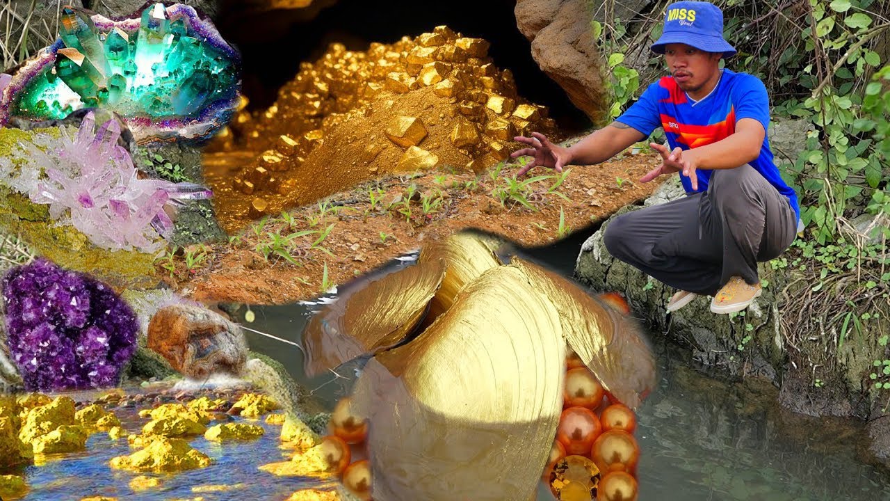 Unexpected wealth! In search of treasure! A huge underwater golden crab boy emerges from the water.