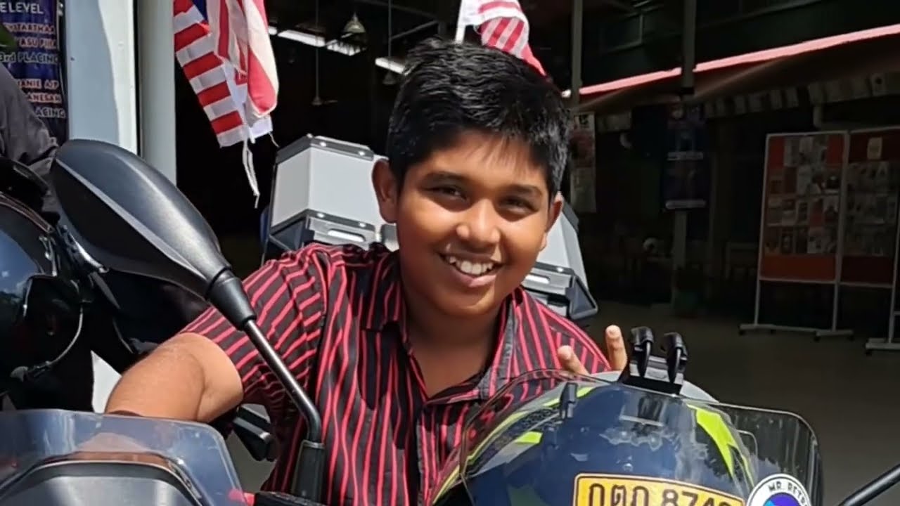 Malaysia Tamil Schools | Pertama | GPS Riders | Terra Lights