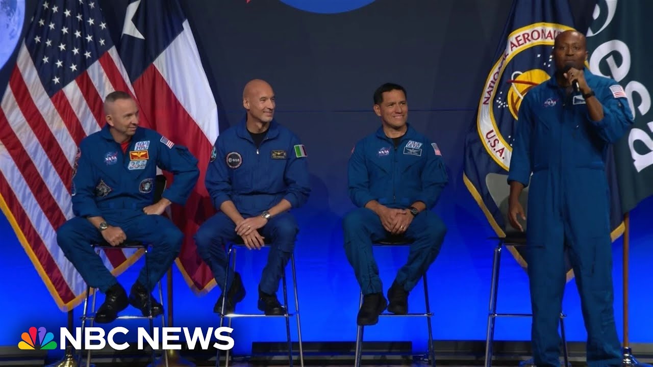 NASA reveals the new Artemis III crew