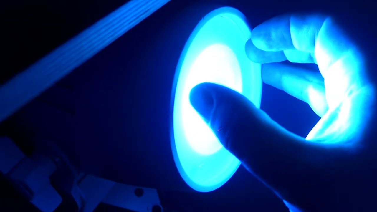Cameo Q-Spot 40 RGBW  im Test und Vergleich mit Mini-Spot
