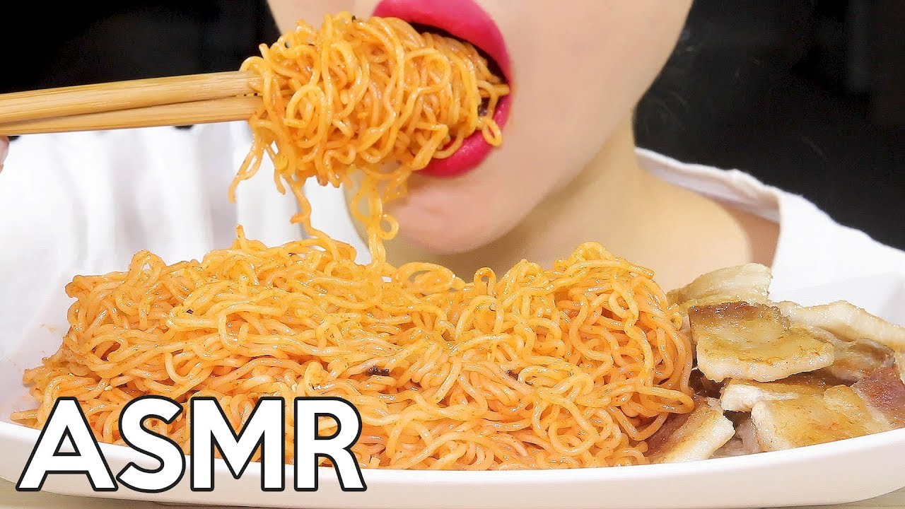 ASMR Cold Ramen Noodles (Bibimmyeon) + Pork Belly 비빔면+삼겹살 먹방
