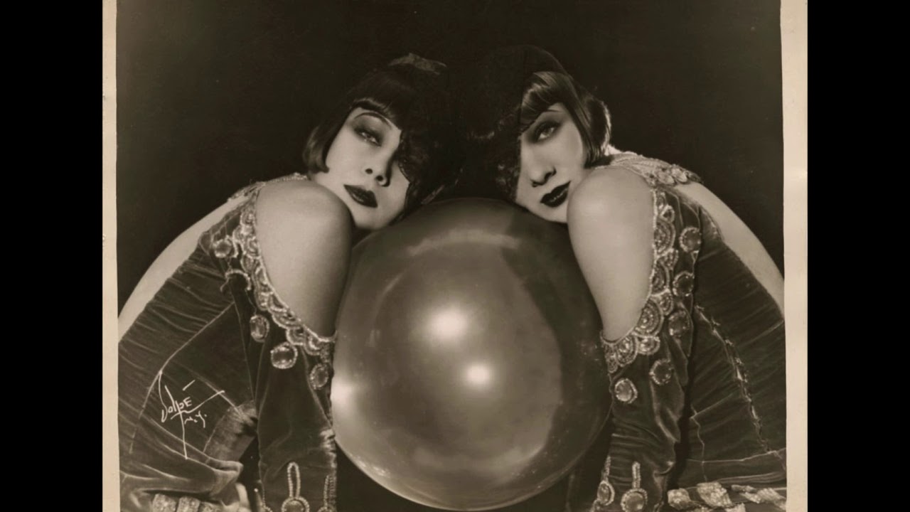 Borneo - Frank Trumbauer & His Orchestra (Bix Beiderbecke)