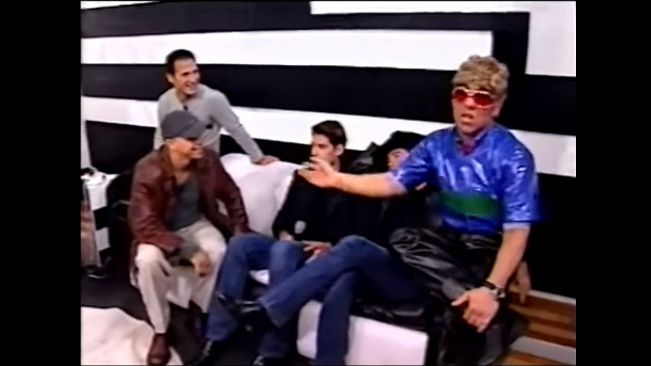 Omar Chaparro - Yahairo entrevista a los ex-Magneto (2002)