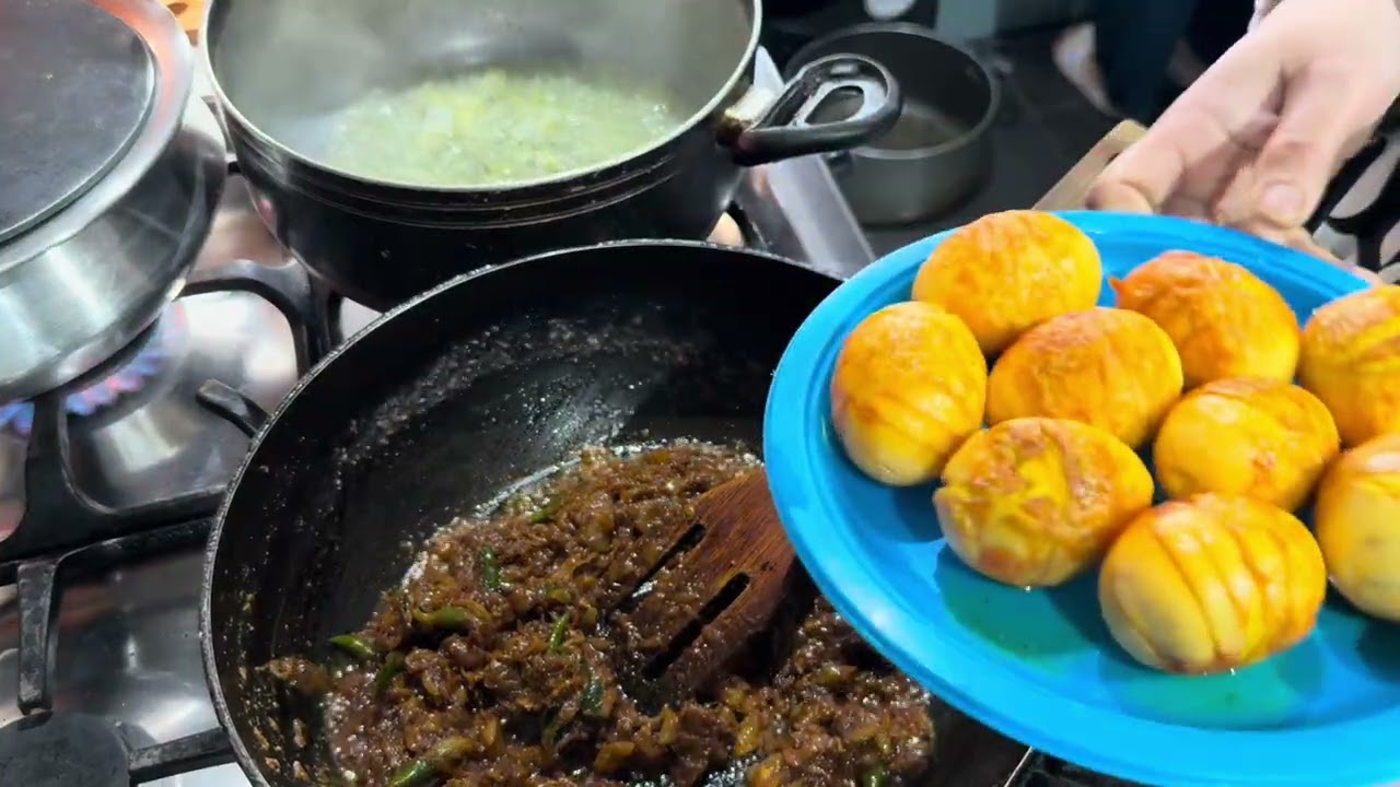 Mura shutki shira and Egg bhuna #food #recipe #foodie #curry 