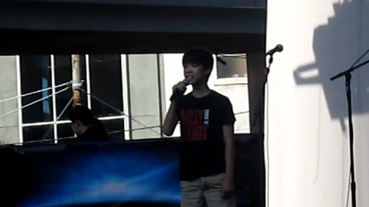 07.24.11 Billy Elliot's Marcus Pei sings Electricity
