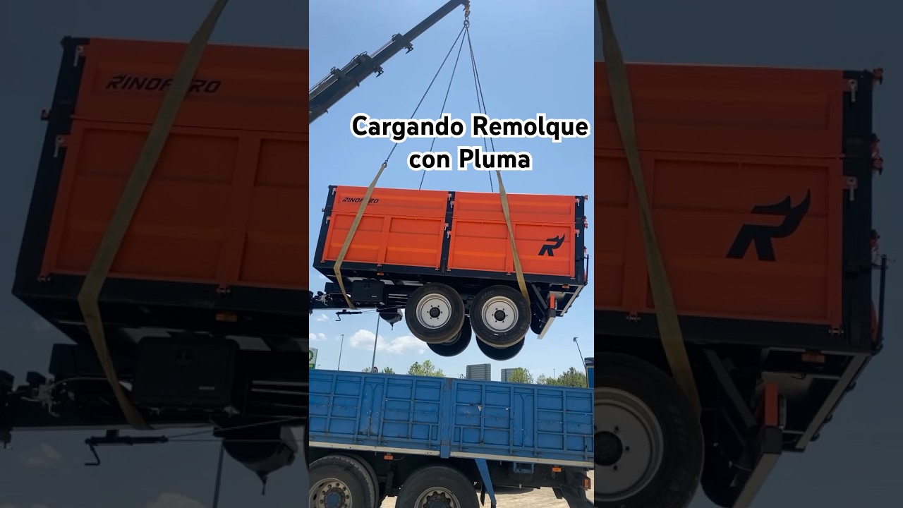 Carga de Remolque Agr&iacute;cola T&aacute;ndem 11TN #rinoagro #agro #bueydu #rinoagrorent #remolques #camionpluma