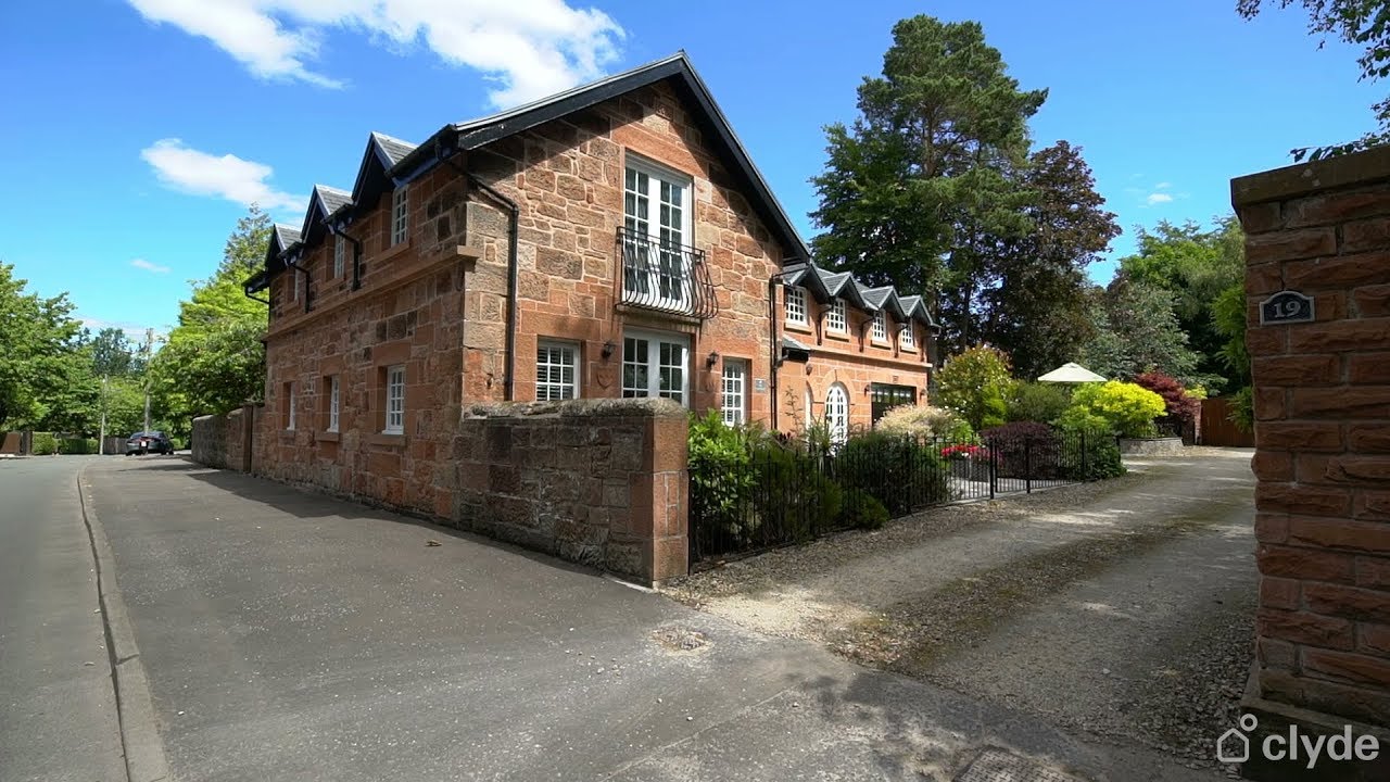 The Coach House, 17 Mill Road, Bothwell, G71 8DJ