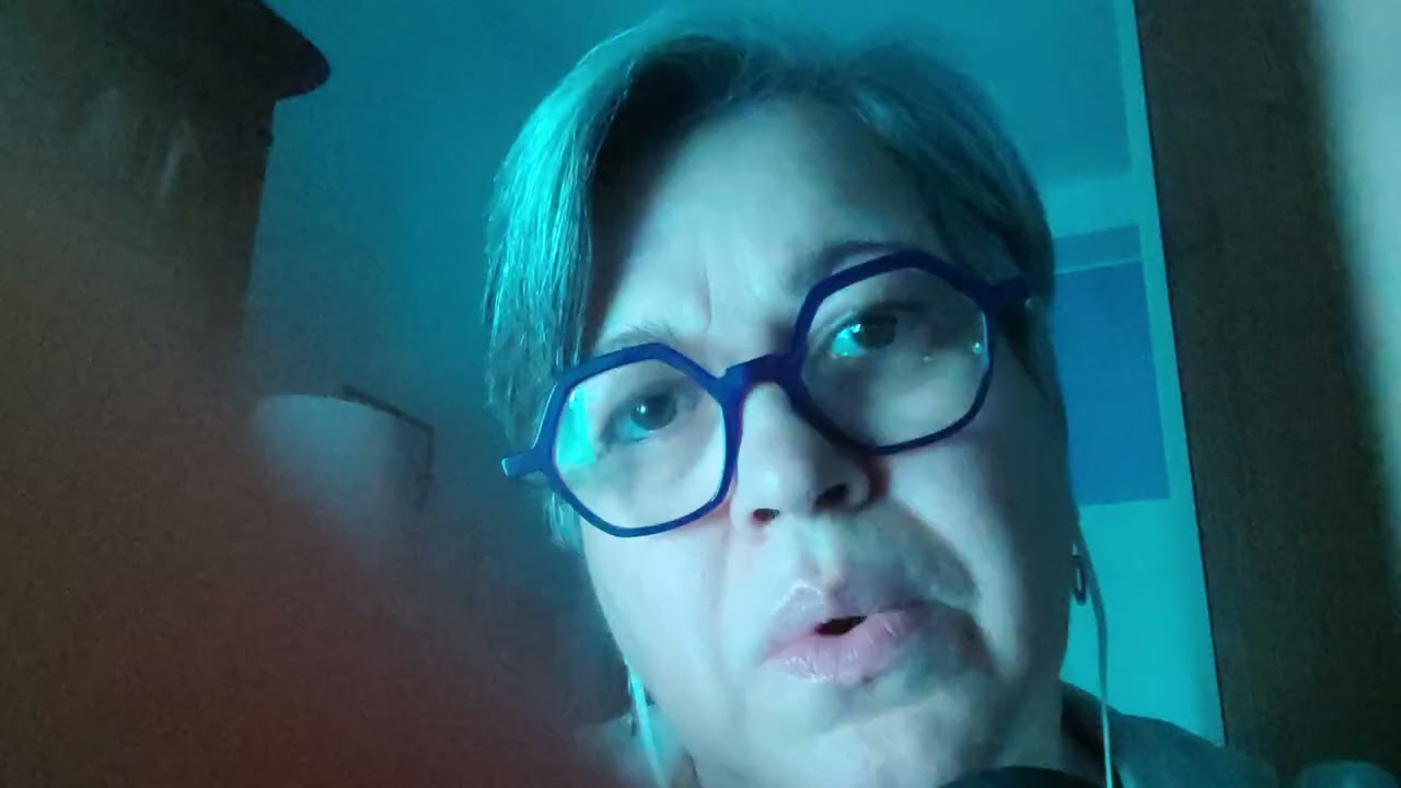 Asmr - coccole per Miriam 