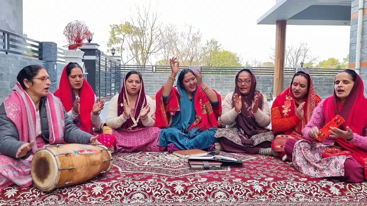 #bhajan गिट्टियां ना मार कान्हा मटकी ऐ फूट जाएगी #kirtan 🙏🏻