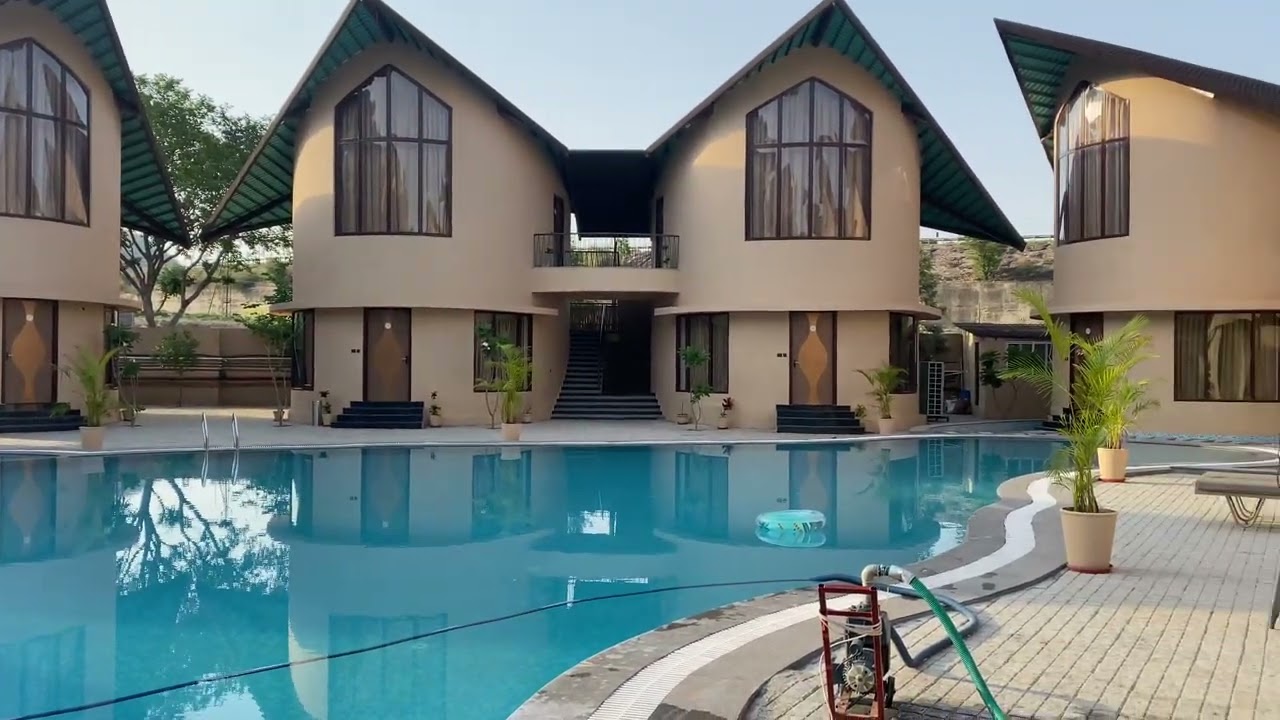 Best hotel in Udaipur The Qualia Resort Club & Brewery 