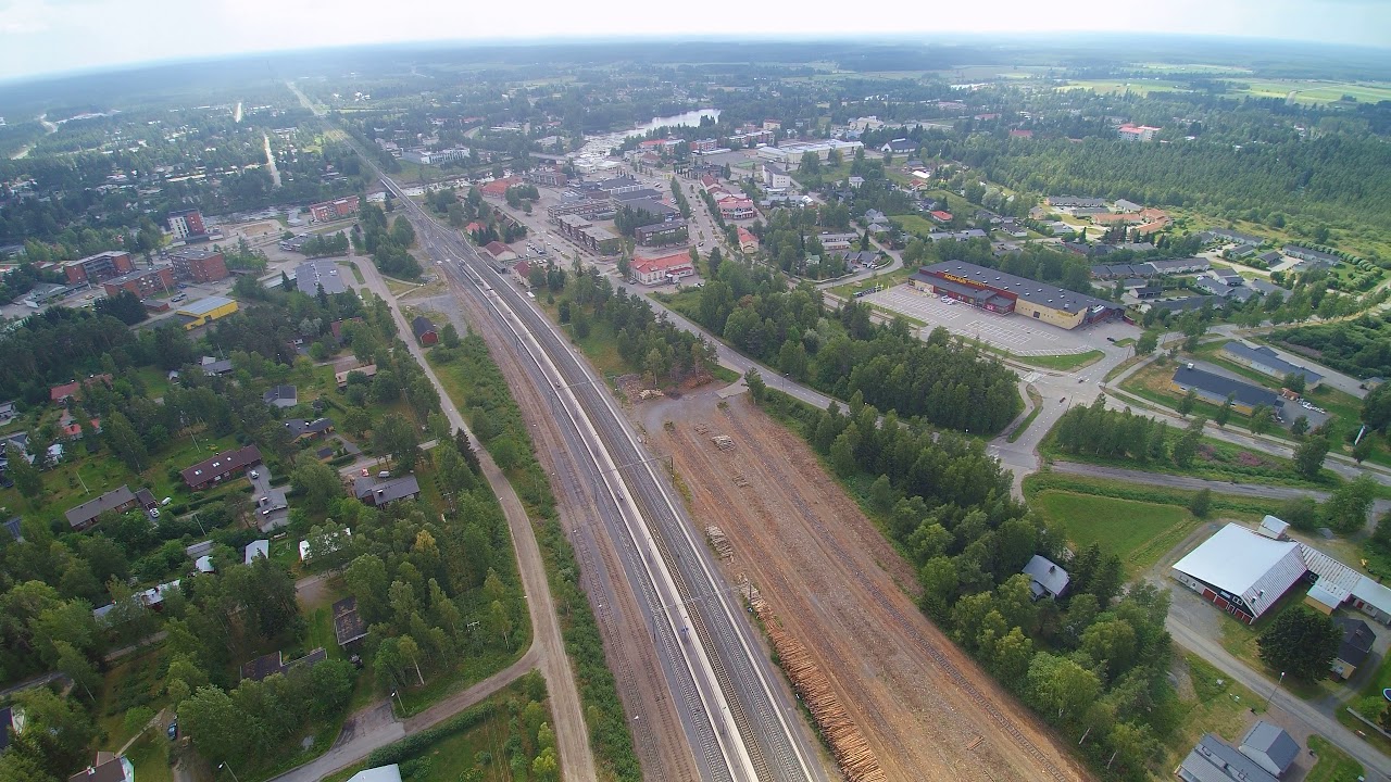 Oulainen. Keskusta, Puistola, Lammasoja ja asema dronella kuvattuna 22.7.2018