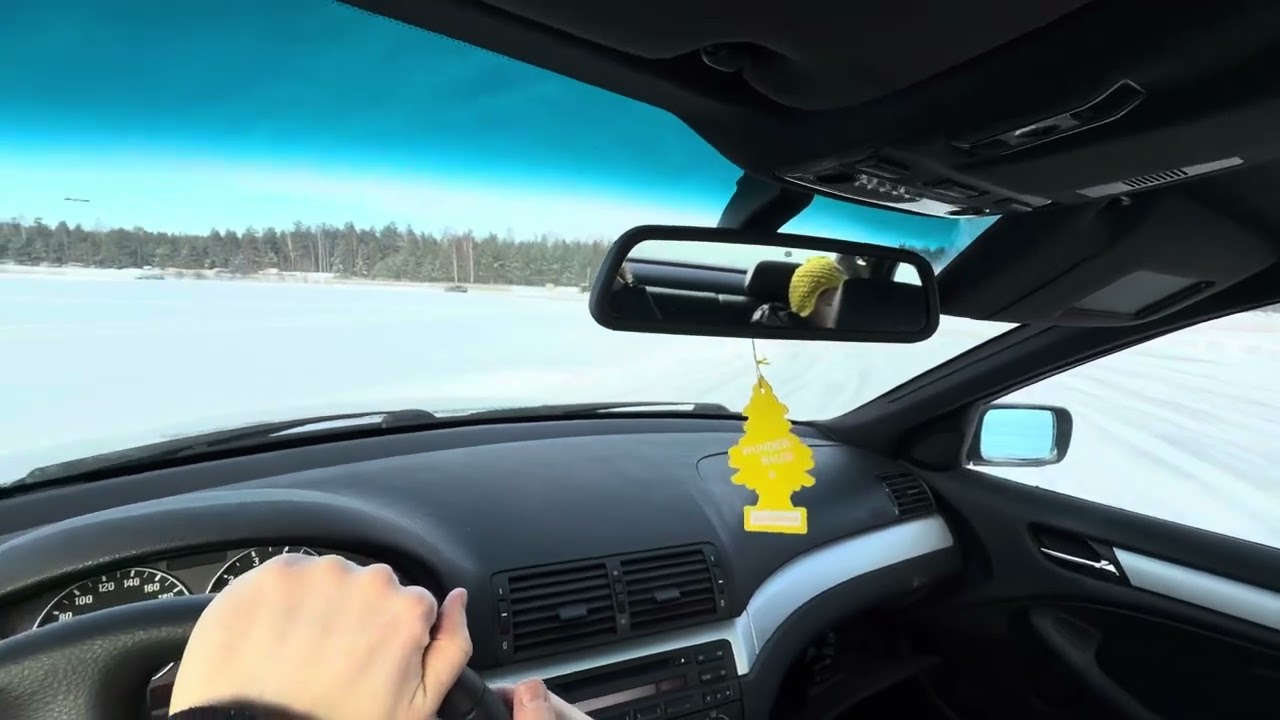 BMW 330ix on Ice Track Drifting