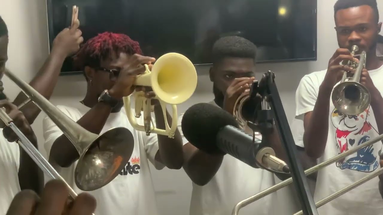 Magic made by BossPlay @ Beach 195.5FM 🎺🔥