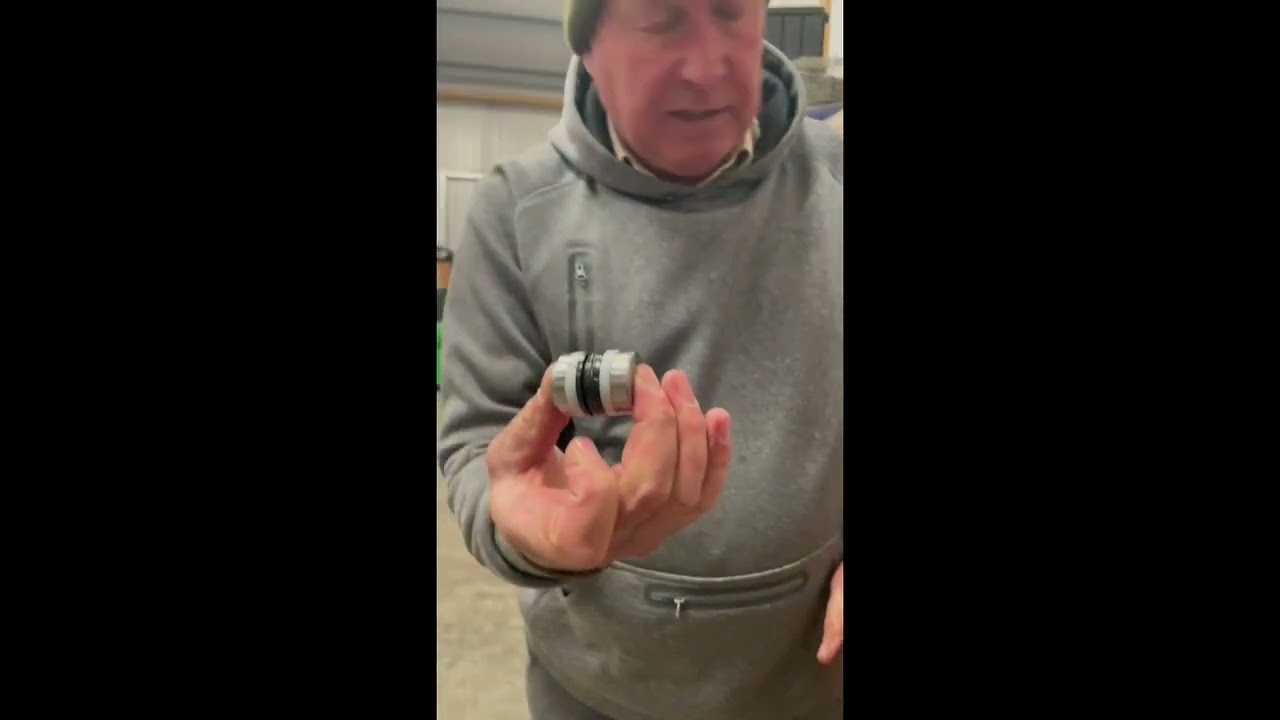 DEMO- Changing ram seals on your anka crush #Changing seals #demonstration #ankacrush #cowsfeet