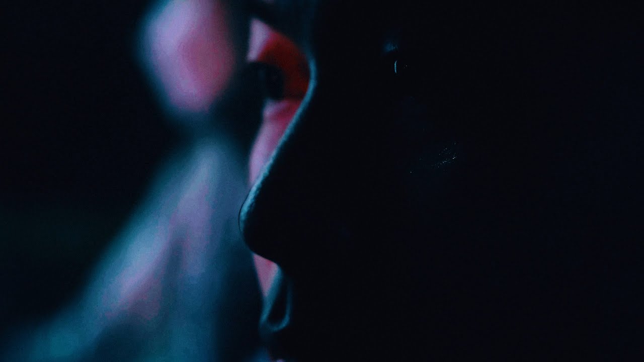 HURRYKNG - &Acirc;m L&ecirc;n 100 | Official Music Video