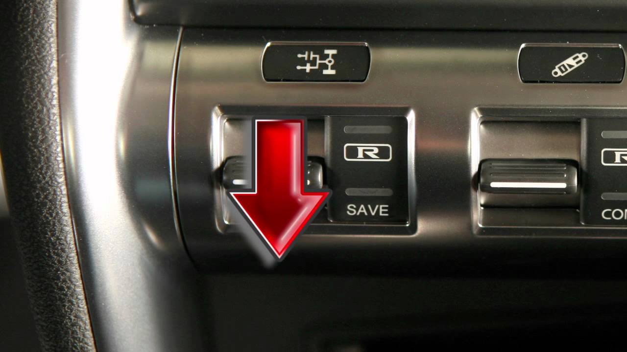 2013 NISSAN GT-R - Transmission and Suspension Setup Switches