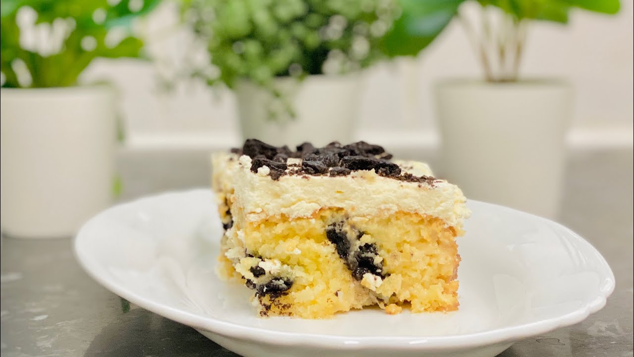Oreo Basbousa
