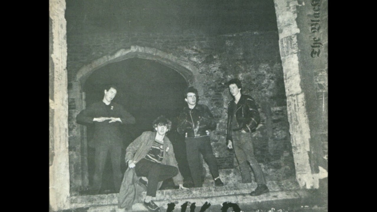 UK Decay-Middle Of The Road Man