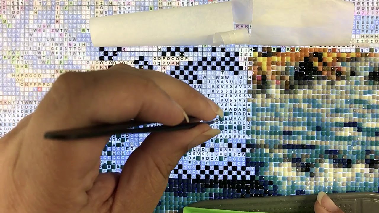 Diamond Painting ~ Drill with me! ~  Episode 4 ~ to evacuate or not?