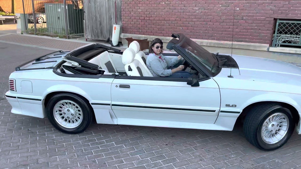1988 Mustang GT 5 speed drive by.