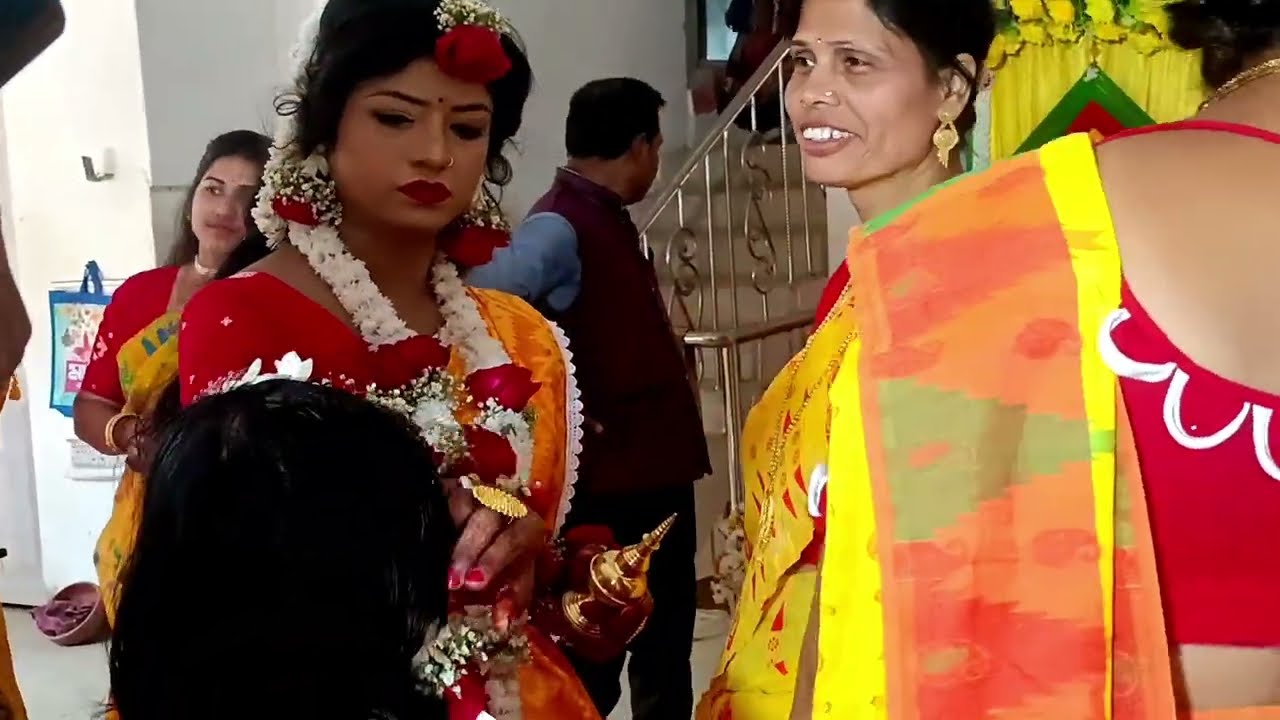 বান্ধবীর হালদিতে গিয়ে কি করলাম 🙄☺️🤧...#long video#biyer event #new video #biye barir blog#haldi 