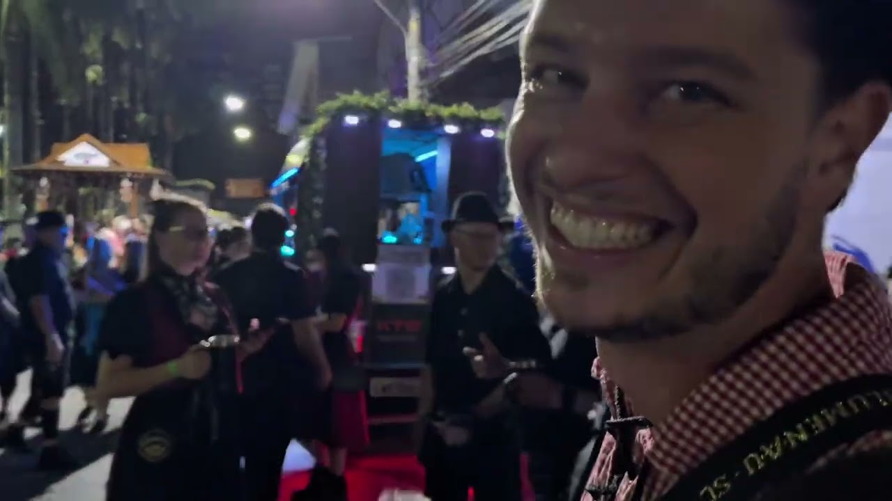 Conheci o CELSO PORTIOLLI e terminei bêbado na OKTOBERFEST 🍺😂 | Resenha do Betinho