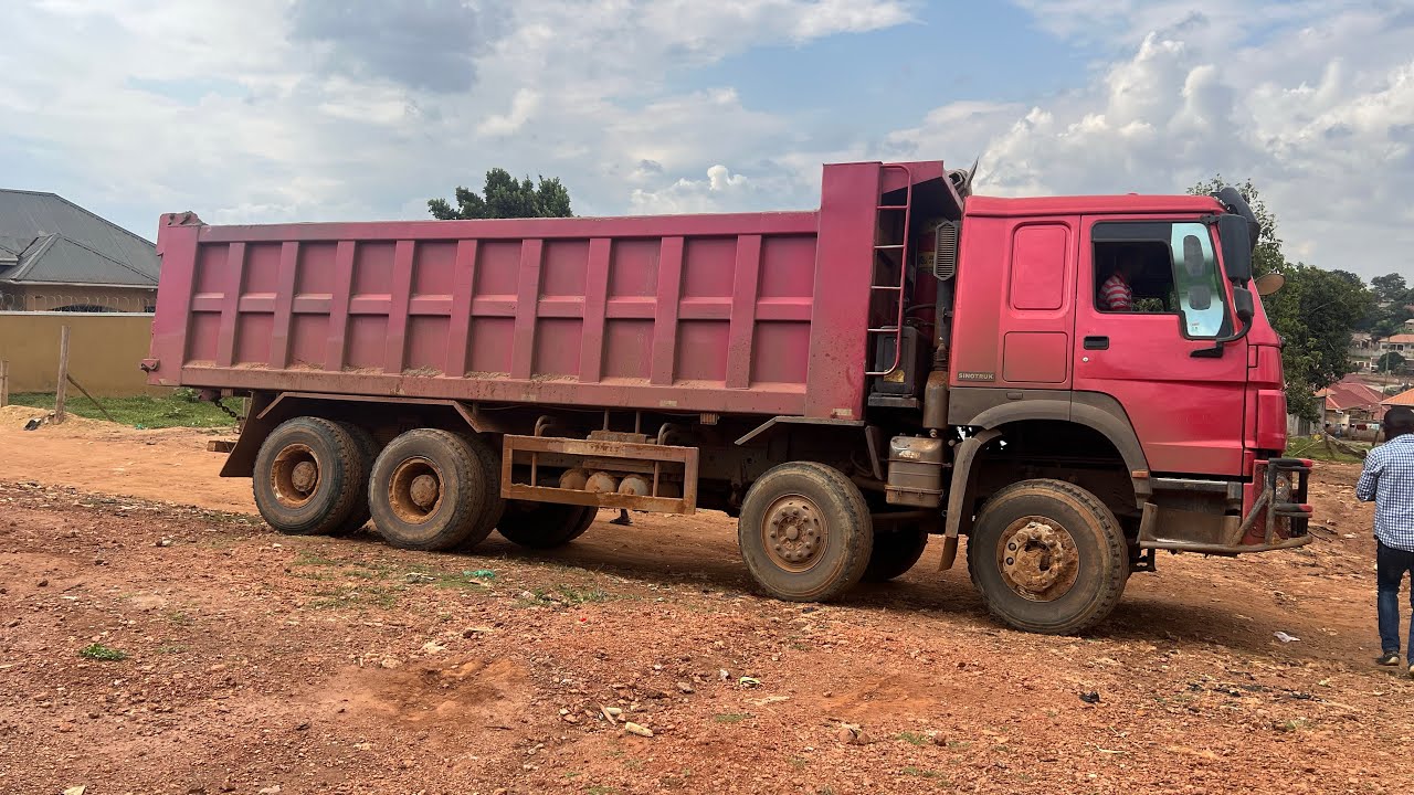 Tusimbude manya beyi ya snotruck plaster ne Nyanja lwera #build with masaba $ sons construction ltd