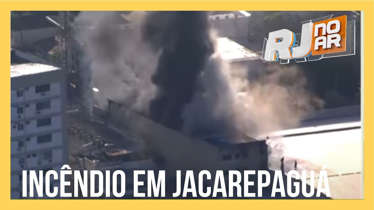 INCÊNDIO ATINGE LOJA EM JACAREPAGUÁ