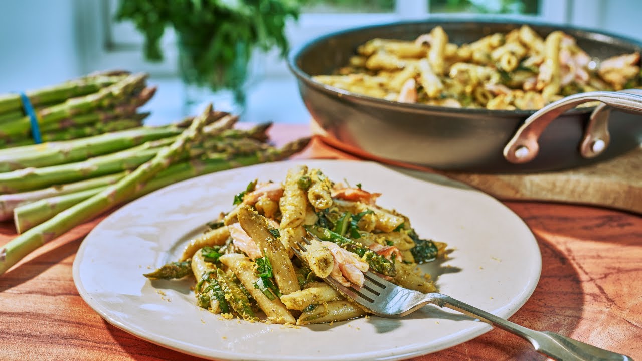 Gennaro's Salmon Pesto Pasta