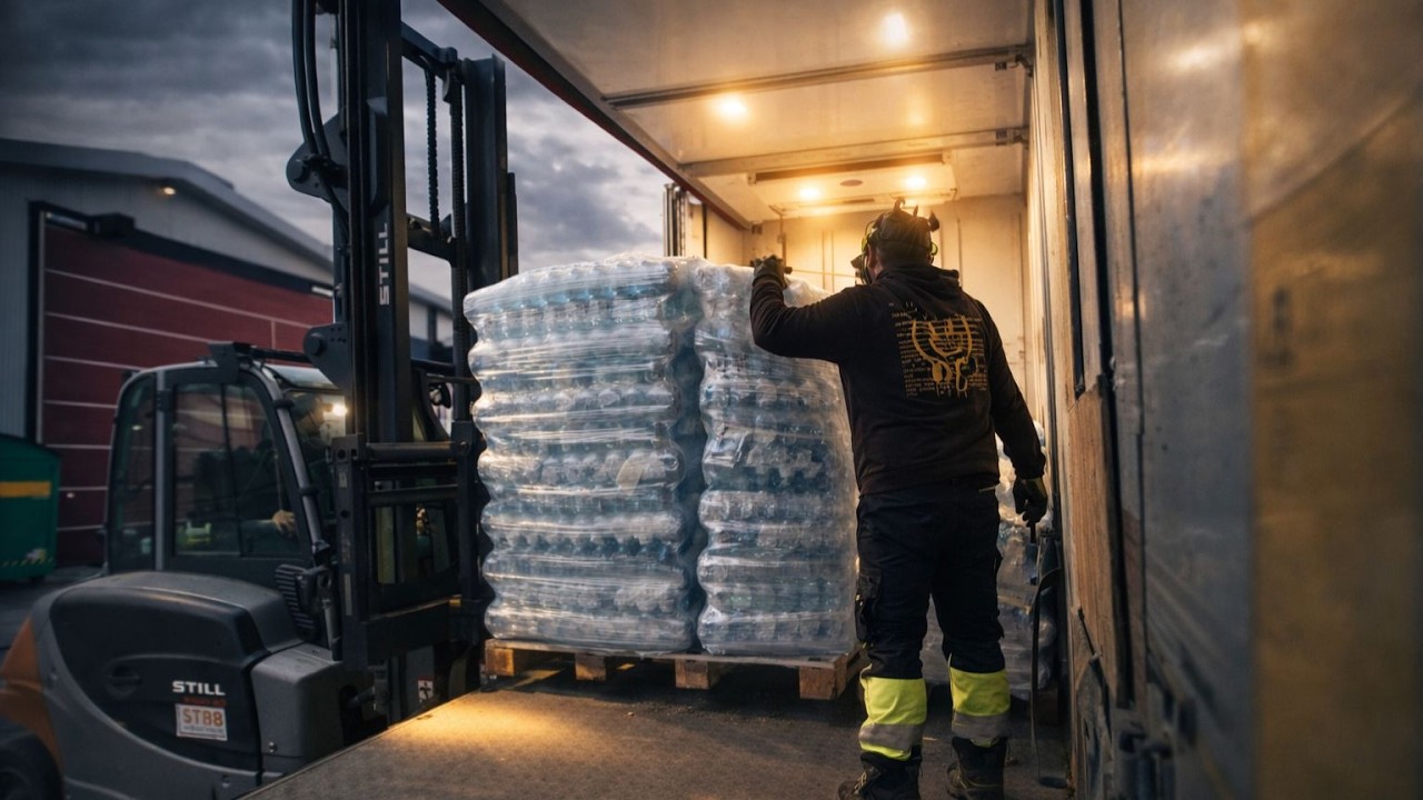 A Full Day as a Long-Haul Truck Driver in Sweden