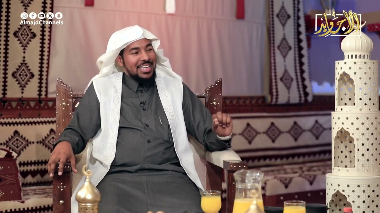 غبت عن المدرسة في ثالث ابتدائي ودخلت الجامع أبغى أذن لصلاة الظهر وكان في جنازة حاضرة وهذا اللي صار!