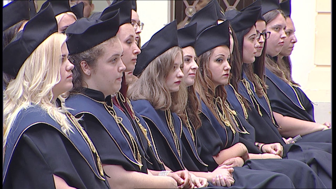 DE  Gyermeknevelési és Gyógypedagógiai Karának diplomaosztó ünnepsége 2018. júniu