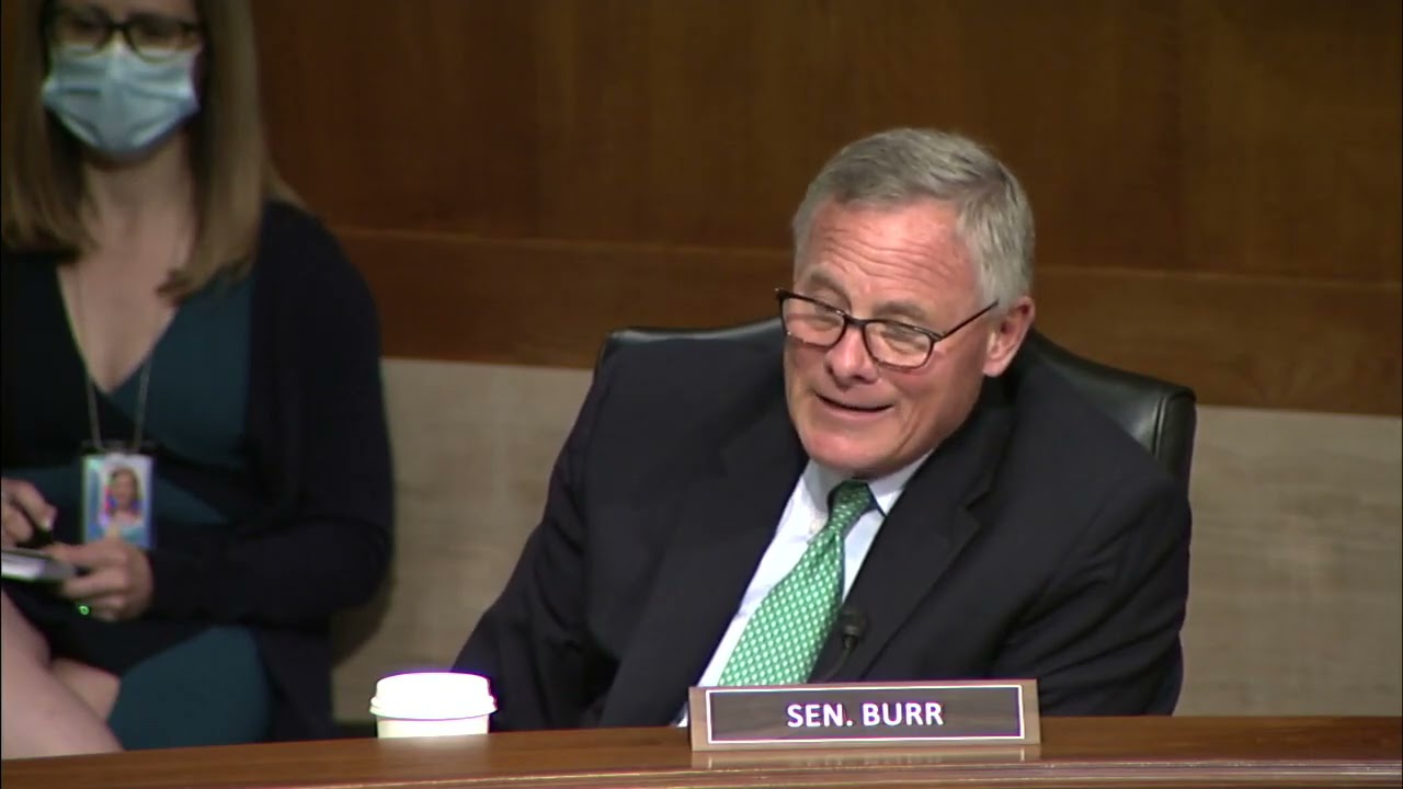 Canceling student debt BAD for borrowers argues GOP senator