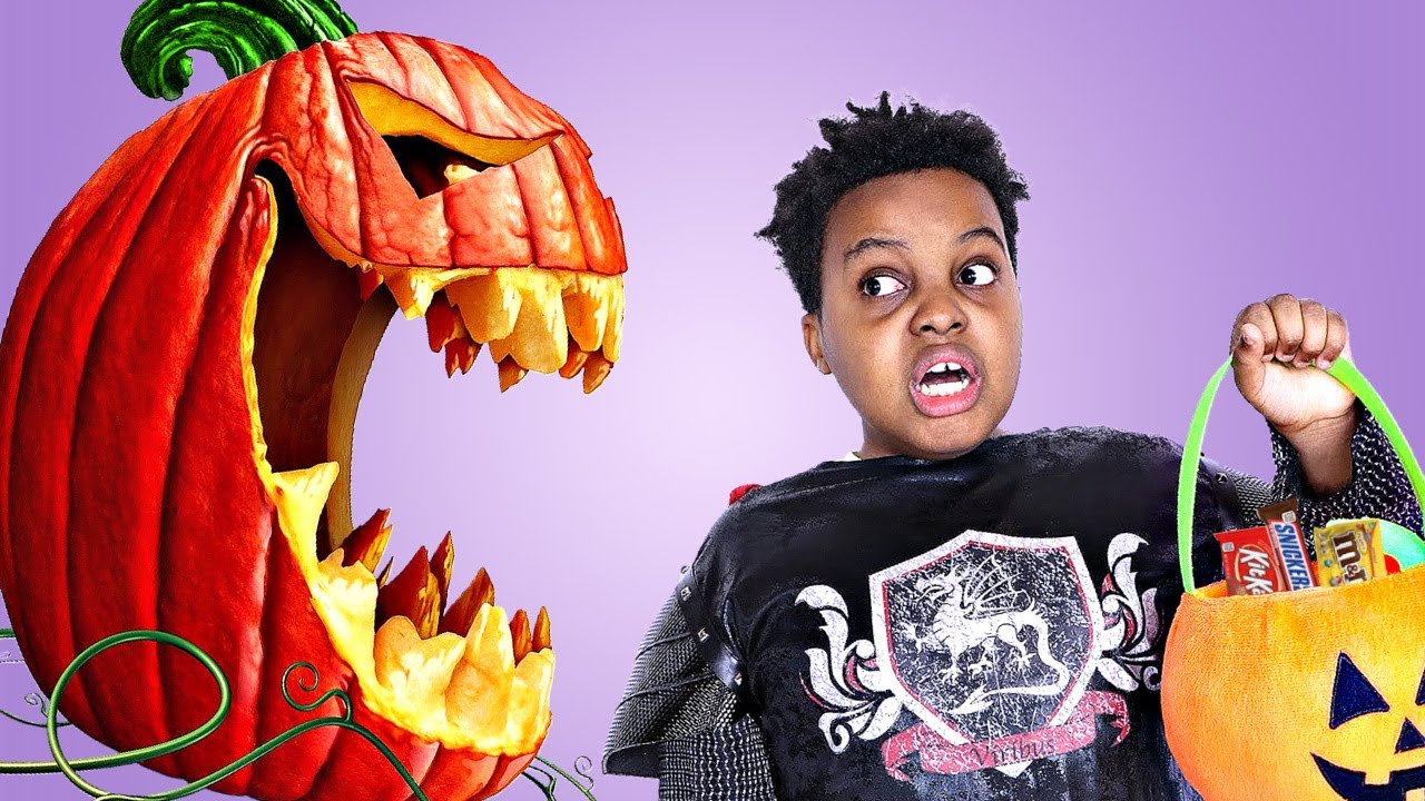 HALLOWEEN IN 2020 (Trick Or Treat) - Shiloh and Shasha Onyx Kids