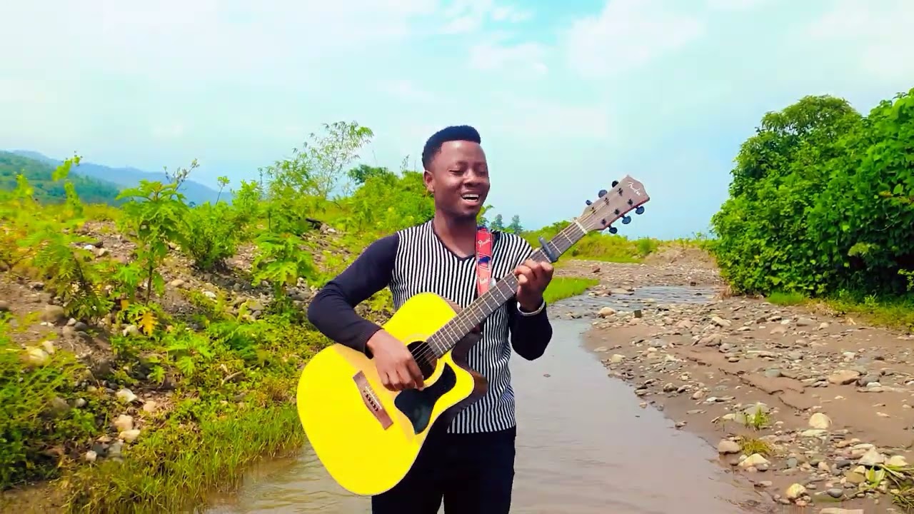 Aline Gahongayire , NDANYUZWE Cover by Justin MUGANGUZI