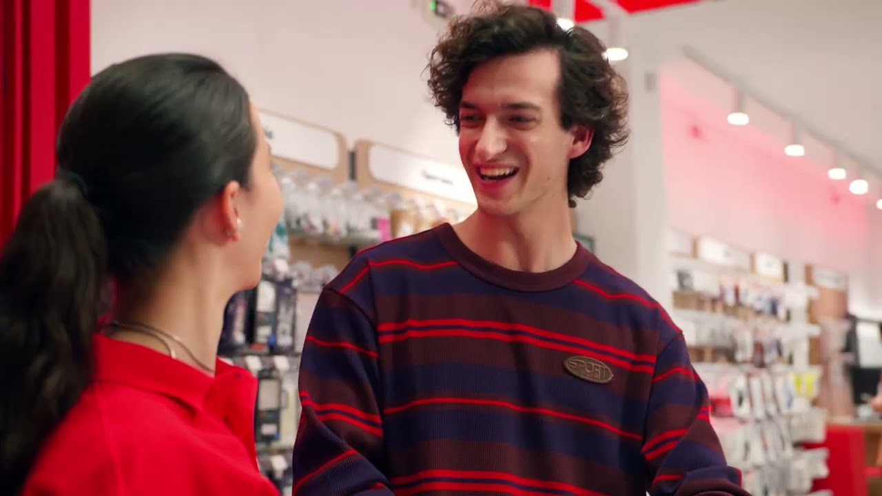 &Nu;έ&alpha; &epsilon;&mu;&pi;&epsilon;&iota;&rho;ί&alpha; &kappa;&alpha;&tau;&alpha;&sigma;&tau;&eta;&mu;ά&tau;&omega;&nu; Vodafone