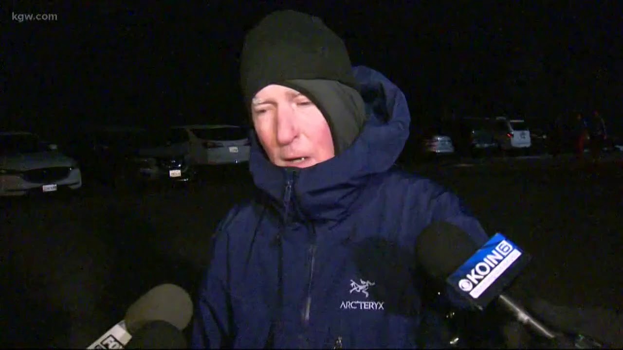 Lost climber rescued from Mount Hood